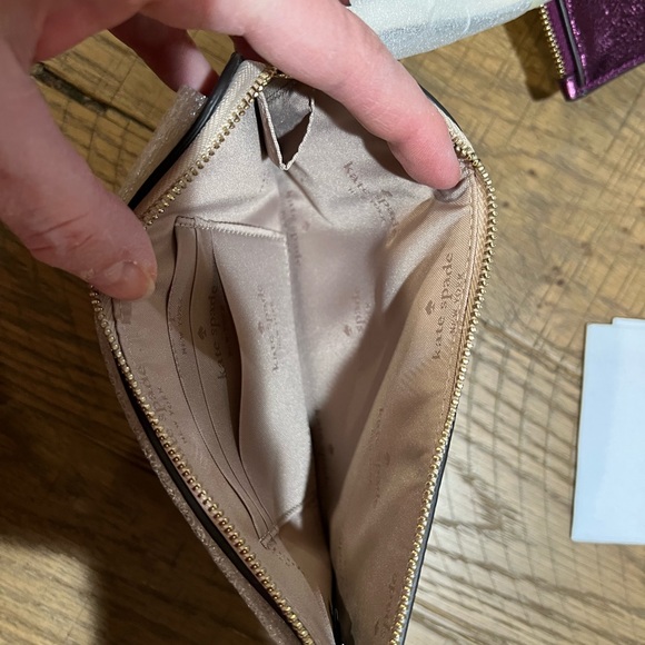NWT Kate spade wristlet. - Picture 4 of 4